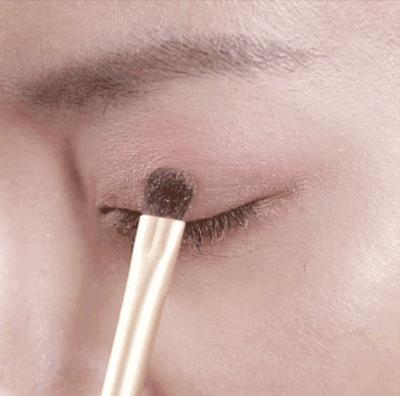 美妆博主教新手化眼妆,美妆博主简单日常眼妆教程