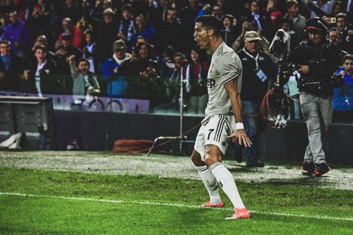 皇马评价c罗十大进球,c罗打脸伯纳乌封神完整版