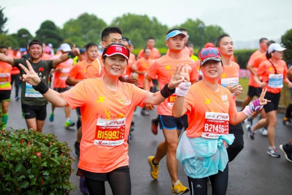 广汽三菱奕歌雪地越野视频,广汽三菱奕歌2021