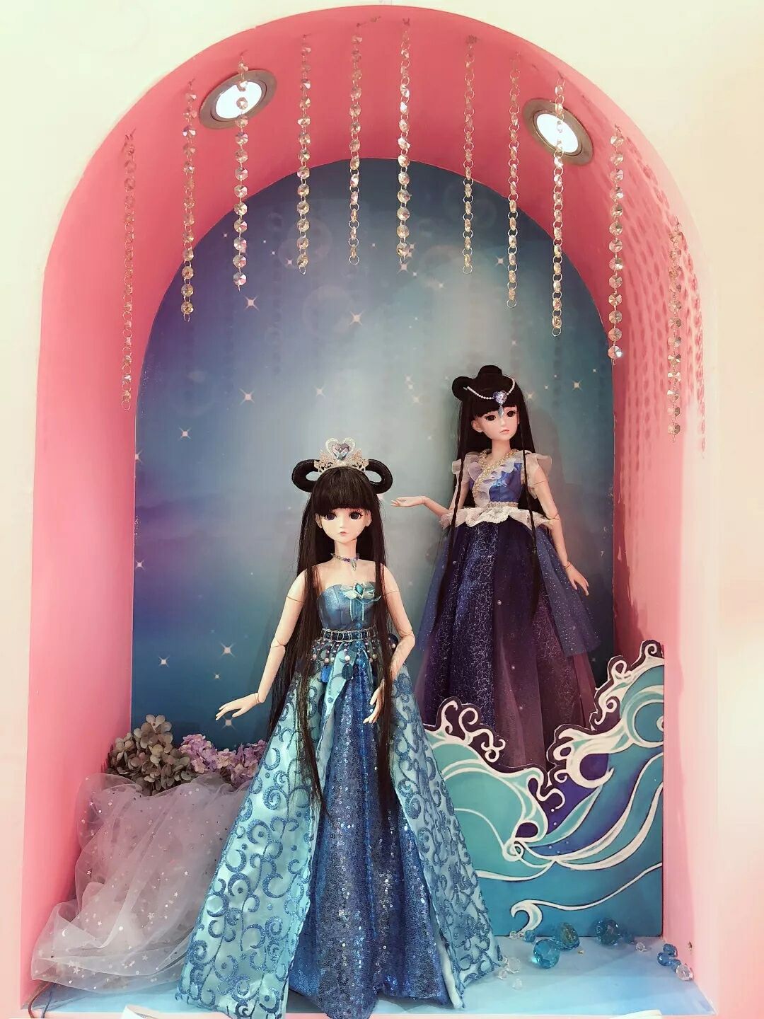 假如叶罗丽穿越到了星学院,叶罗丽娃娃还有没有缔结契约