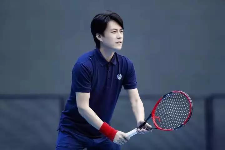 靳东vs胡歌,靳东vs赵丽颖