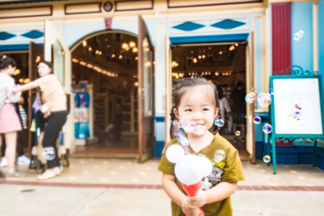 小小布历险记,香港迪士尼小小世界游记