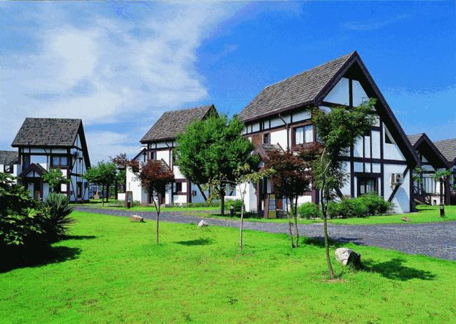 探秘2500亩魔都后花园!欧式别墅独栋、宠物乐园、动物农场高尔夫