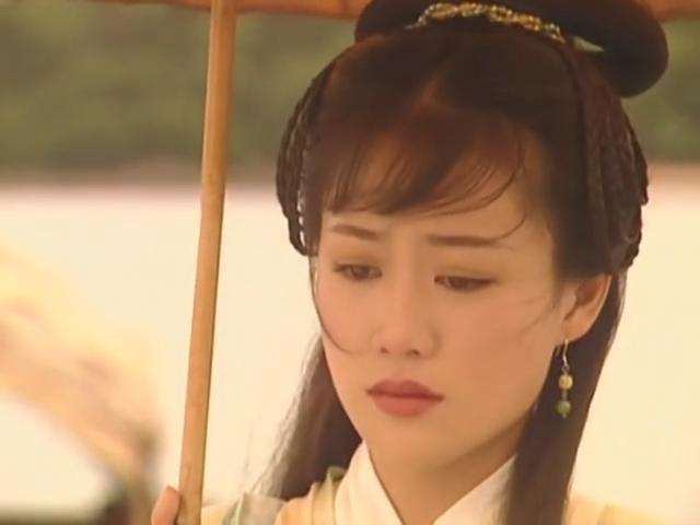 圆月弯刀兵器的评价,圆月弯刀武侠经典