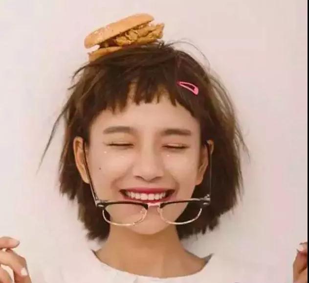 2019最减龄发型中短发ins,五款不挑脸型的发型ins短发