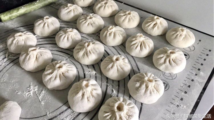 澳洲妈妈吃中国美食,一个妈妈在澳洲给孩子做饭