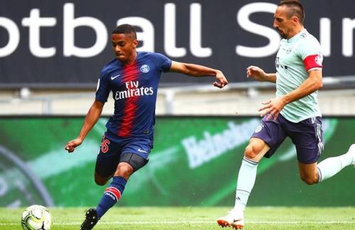 fm2022如何续约姆巴佩,实况足球铜球妖人姆巴佩