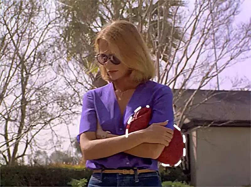 易烊千玺代言手表是什么牌子,易烊千玺代言口红什么牌子