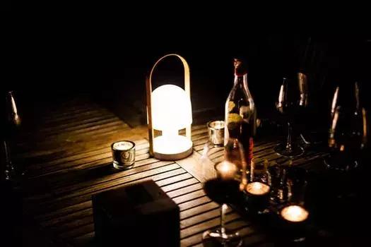 女的喝红酒的好处和坏处,女性必须要知道喝红酒的7个好处