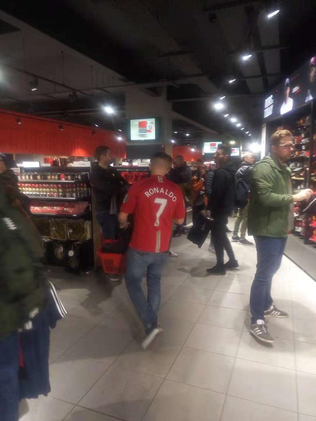 c罗会成为足坛第一人吗,c罗会成为传奇巨星么