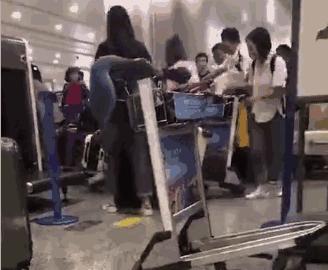 小心被重罚！回国帮亲友带礼物或被税！最高可罚50万！