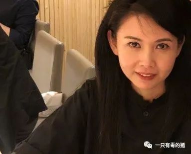 她红了半辈子，结果却因为这个脸部缺陷被骂到退圈？！
