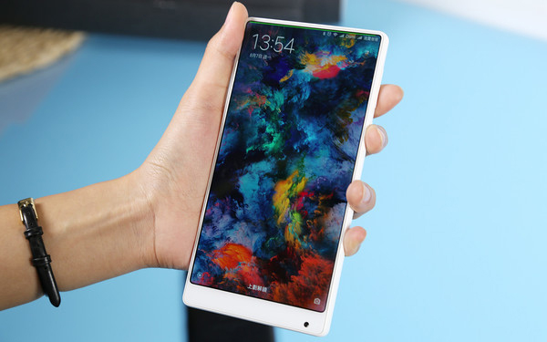 小米mix3有啥黑科技,小米mix3硬壳磁吸