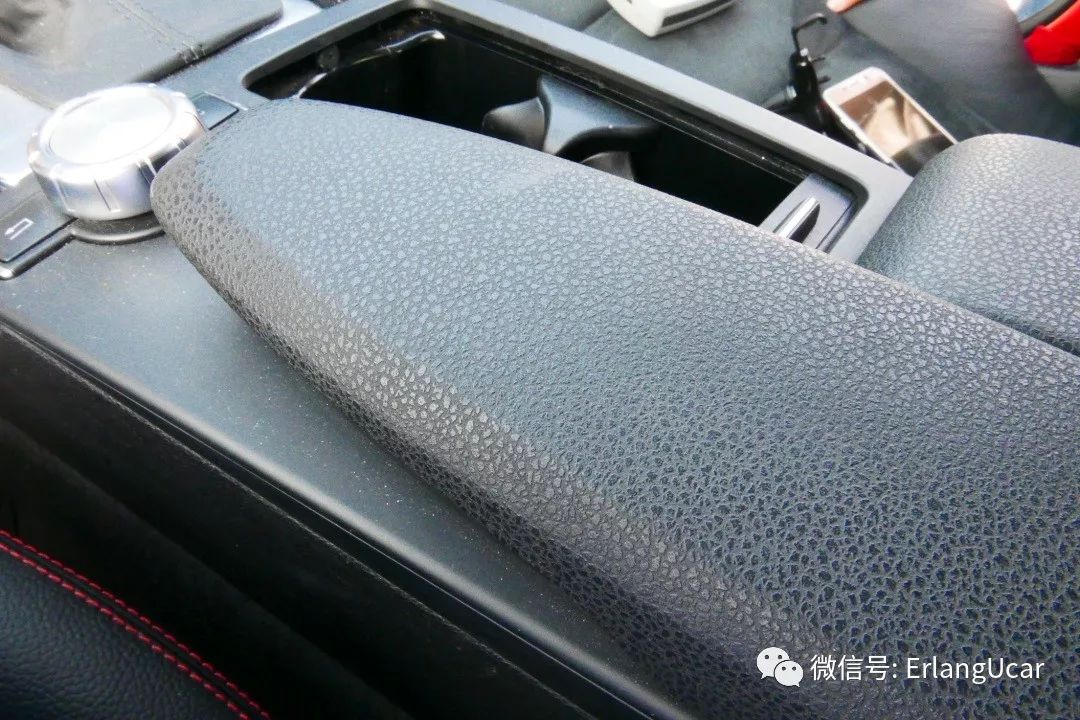 w204奔驰c300coupe,奔驰w204c200旅行版