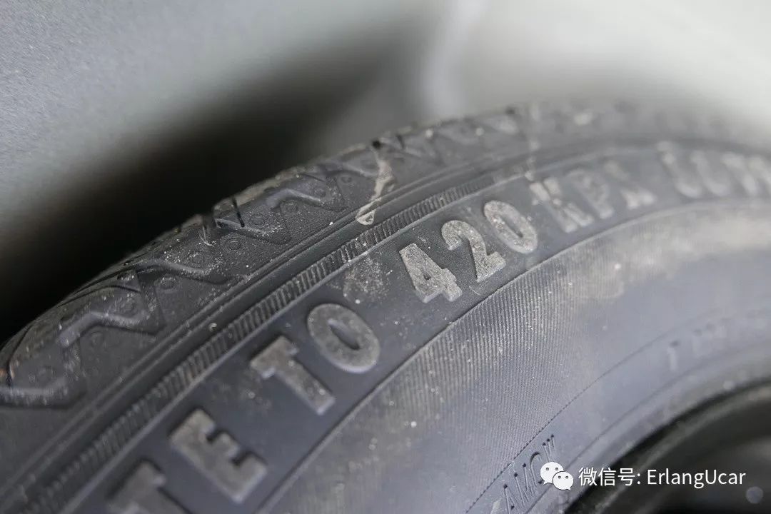 w204奔驰c300coupe,奔驰w204c200旅行版