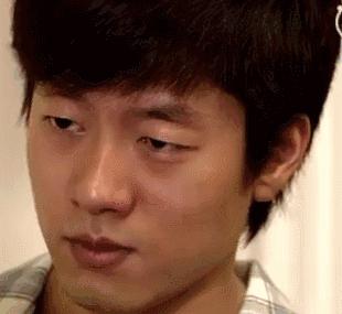 孕妇摔了一跤肚子疼流产了,电视剧孕妇从高处摔下来撞到肚子