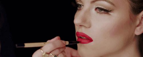 圣罗兰和香奈儿恩怨,是什么让一瞬间崩溃