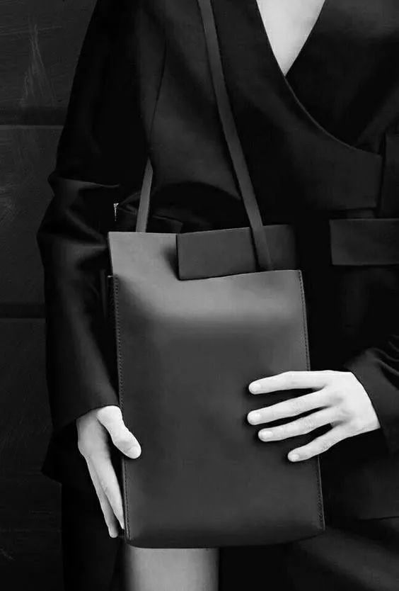 10个最好看的包包,15款小众时髦的平价包包