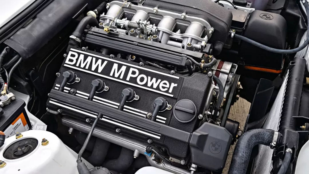 宝马m3历代车型发展回顾,宝马m32022款