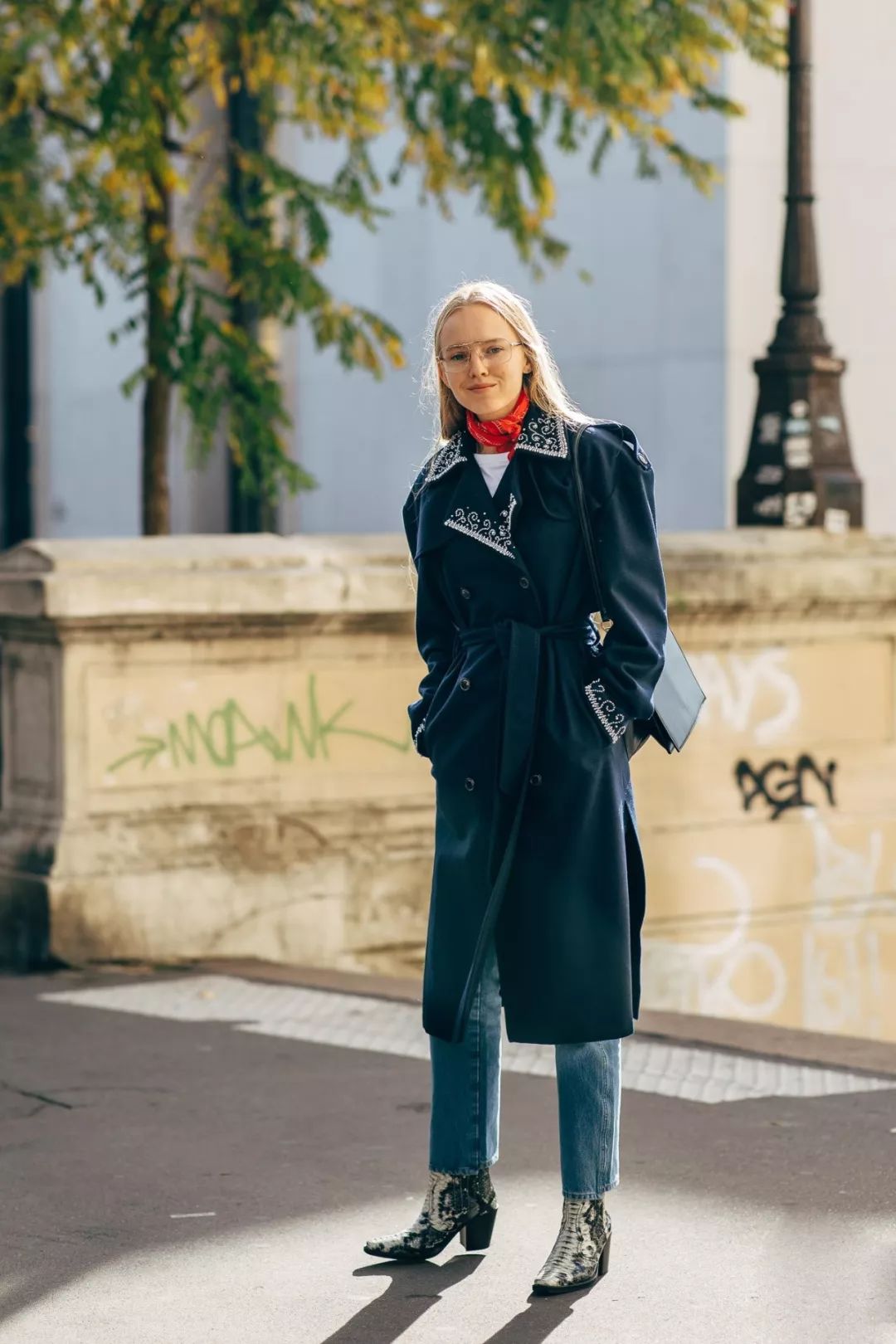 冬季穿这三款大衣别乱配靴子,适合搭配中长款大衣的靴子