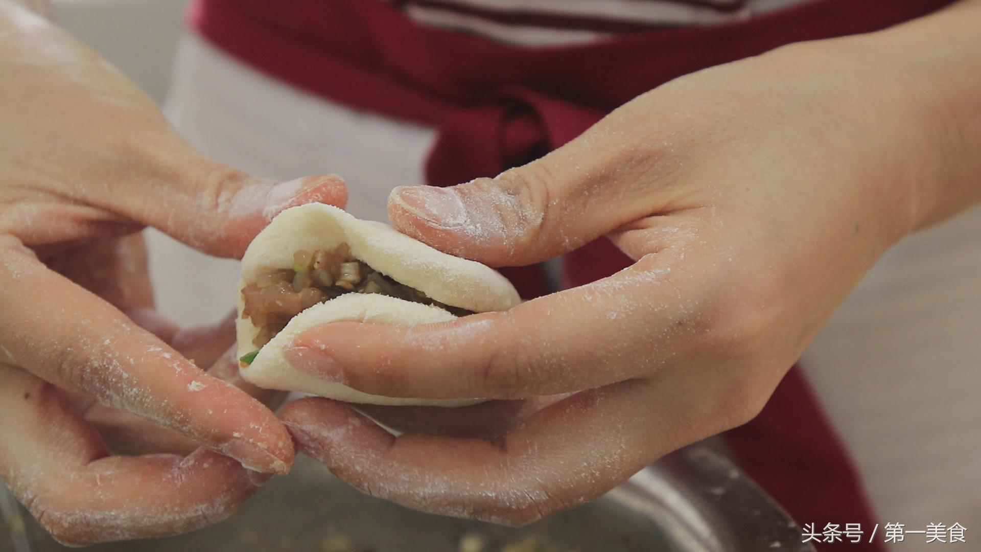 家常水煎包，掌握和面、调糊的技巧，自己在家做，想失败都难