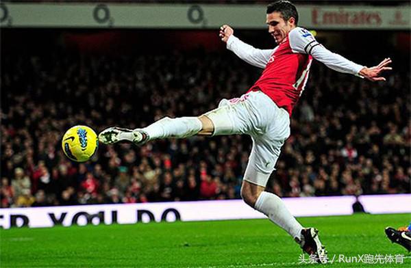 范佩西阿森纳英超红牌,范佩西告别英超发文
