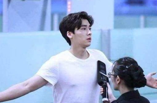 王俊凯易烊千玺王源赵丽颖李易峰,赵丽颖李易峰王俊凯吴磊