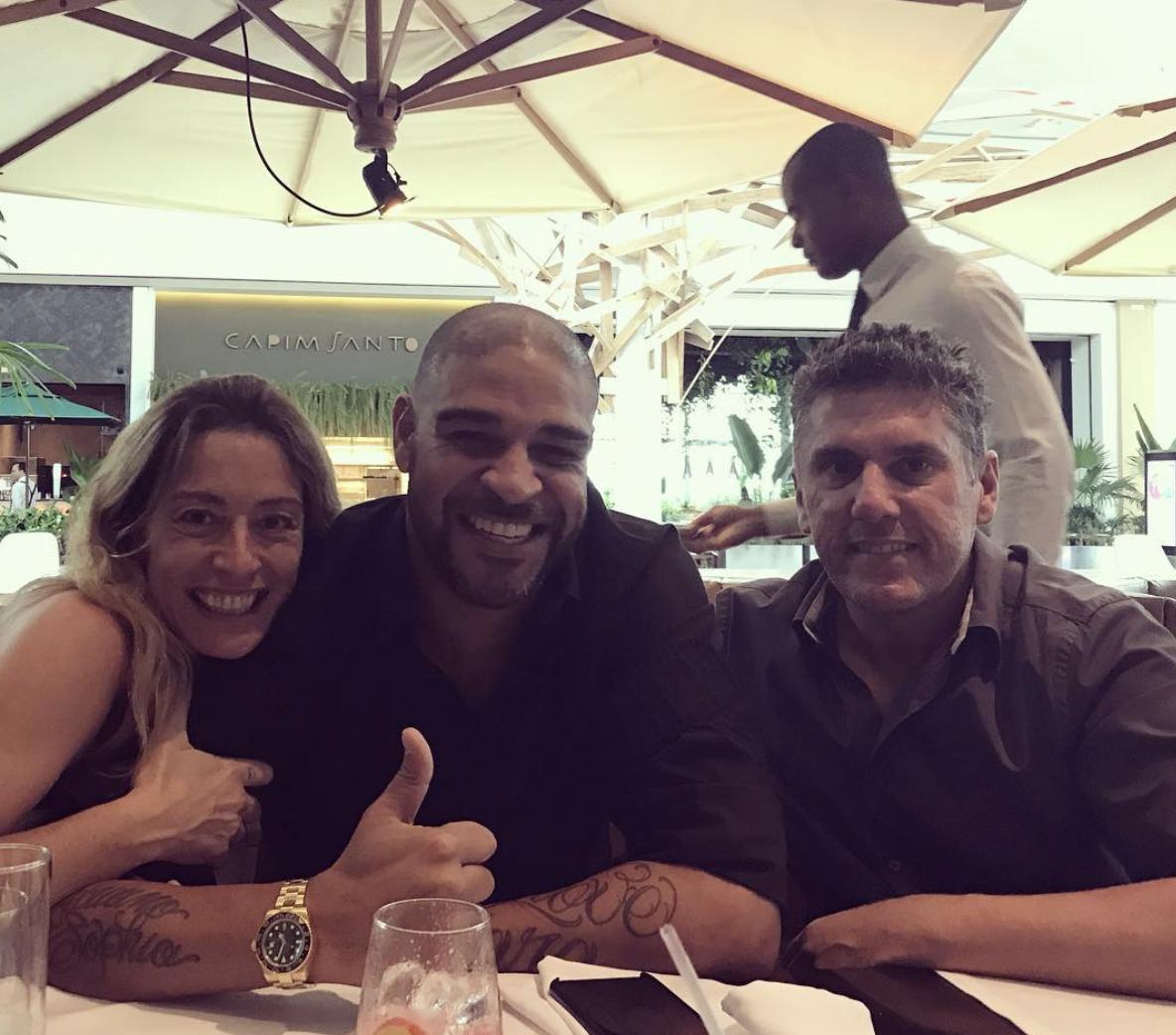 他曾是媲美大罗的天才,因父亲去世而堕落,只有36岁,却像50岁