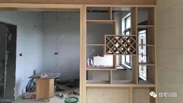 农村自建房三层小别墅真实视频,2022年河南自建房包工280一平贵吗