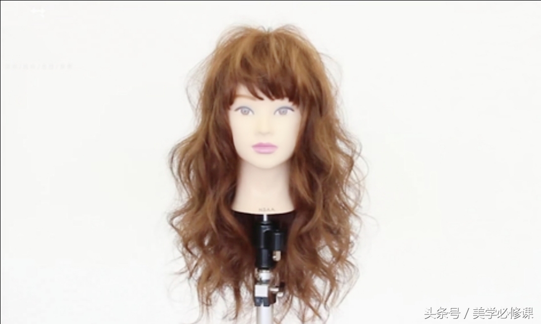 电棒内卷和外翻的区别,电棒造型教程外翻和内卷