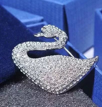 施华洛世奇水晶和天然水晶的区别,施华洛世奇天鹅水晶真假鉴别