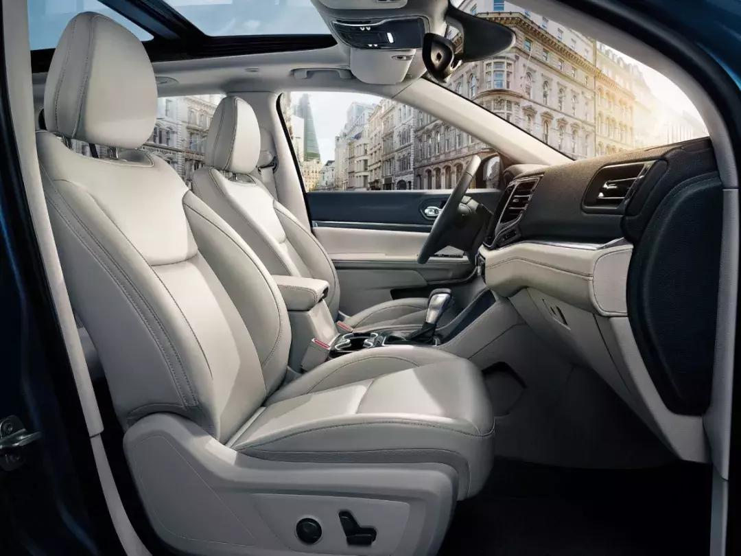 梁洪的私人订制丨用全知全能的Jeep指挥官，载一程惊喜与浪漫