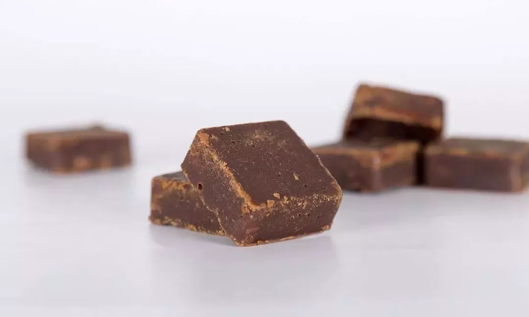 其貌不扬却富含抗氧化剂，黑糖身份大反转