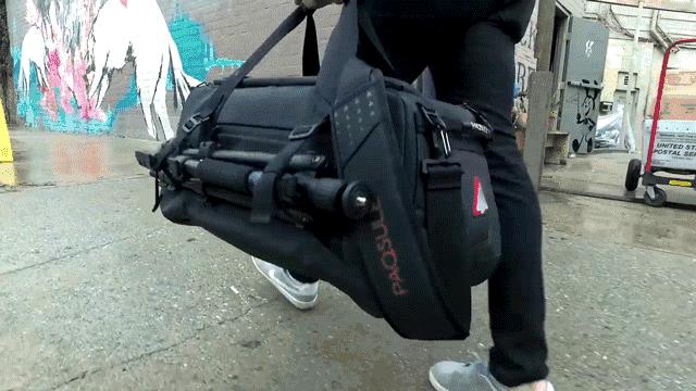 外国人发明悬浮背包的视频,美国人发明的一个小玩意