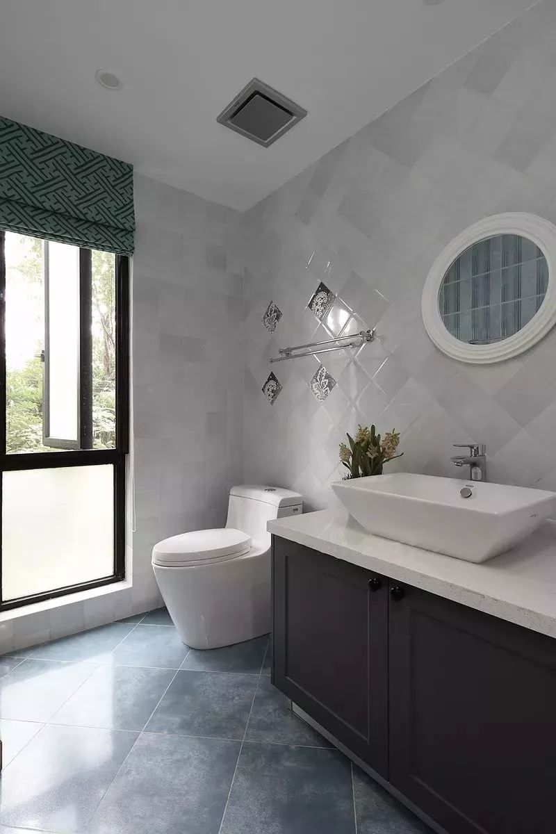 灰色哑光地砖800*800铺贴效果,暖灰色地砖装修效果图现代简约