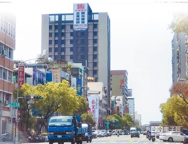 3个字揭高雄“又老又穷”真相！这是*进党民**执政20年的“神话”