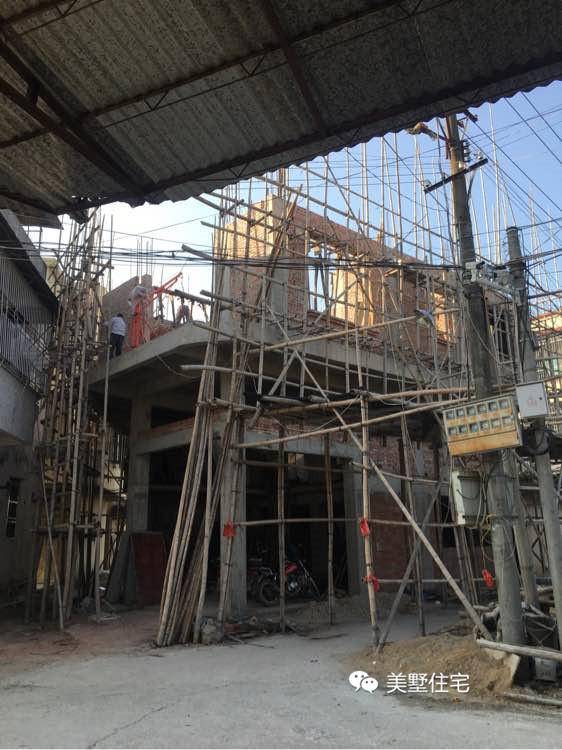 *东王广**先生小户型建别墅，加个复式楼，造价30万堪称村里最美！