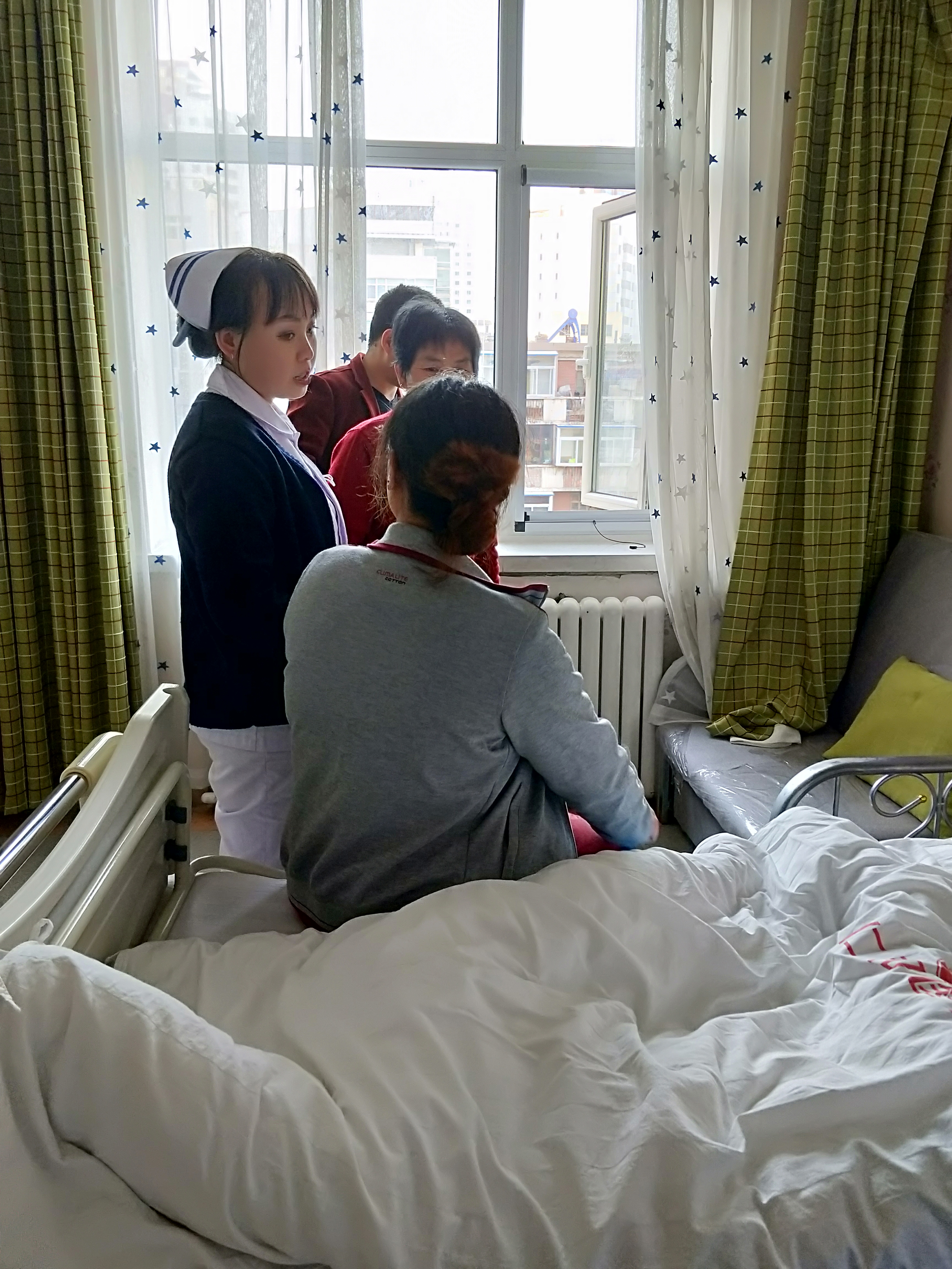 产后恶露淋漓不尽伴有腰酸,剖腹产导致的恶露淋漓不尽