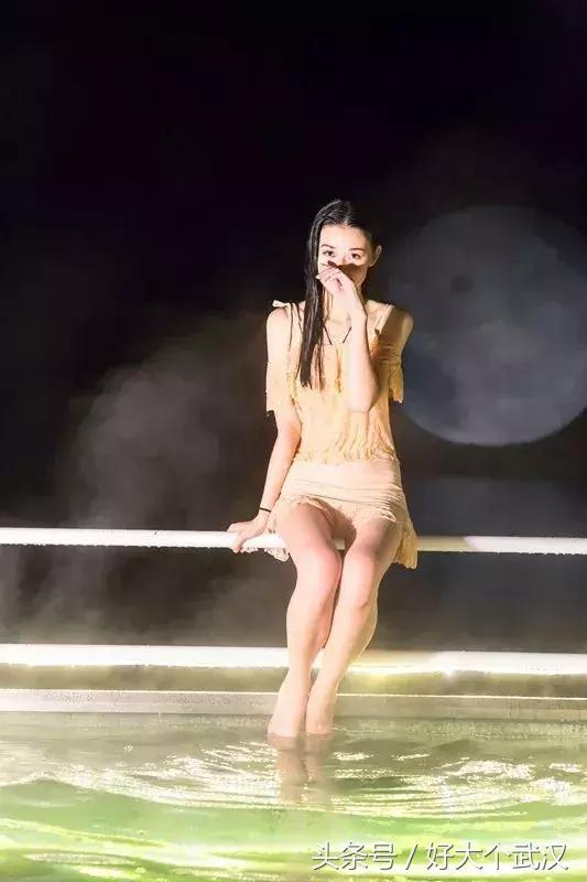 在武汉的几十块钱泡温泉网红景点,温泉泡池网红地点