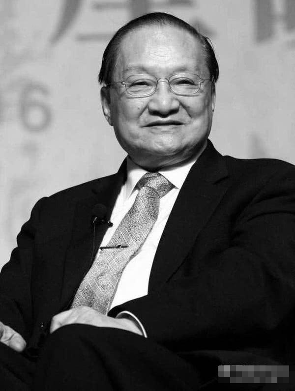 白宇万圣节地铁站发糖哈文朋友圈首次发声