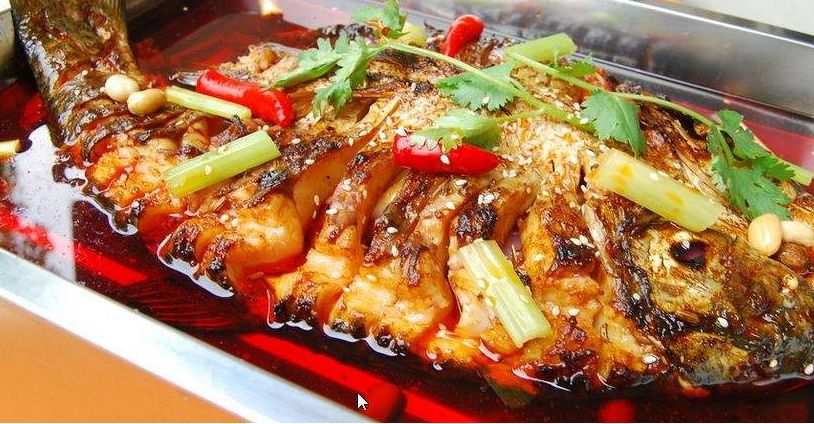 秘制烤鱼真材实料才能做出好味道,适合南方沿海清淡烤鱼飘香配方