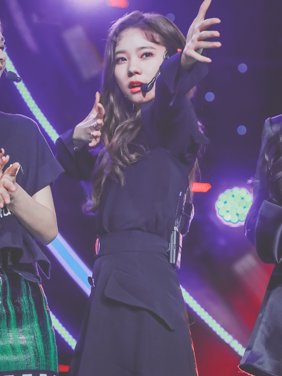 火箭少女暗黑造型,火箭少女变装