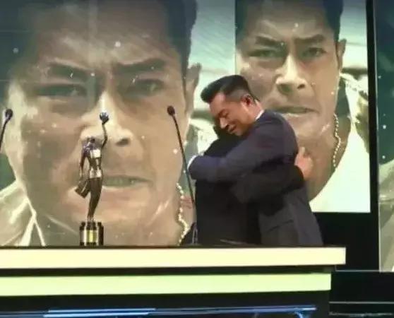 金庸笔下两个杨过,金庸大师笔下两个杨过