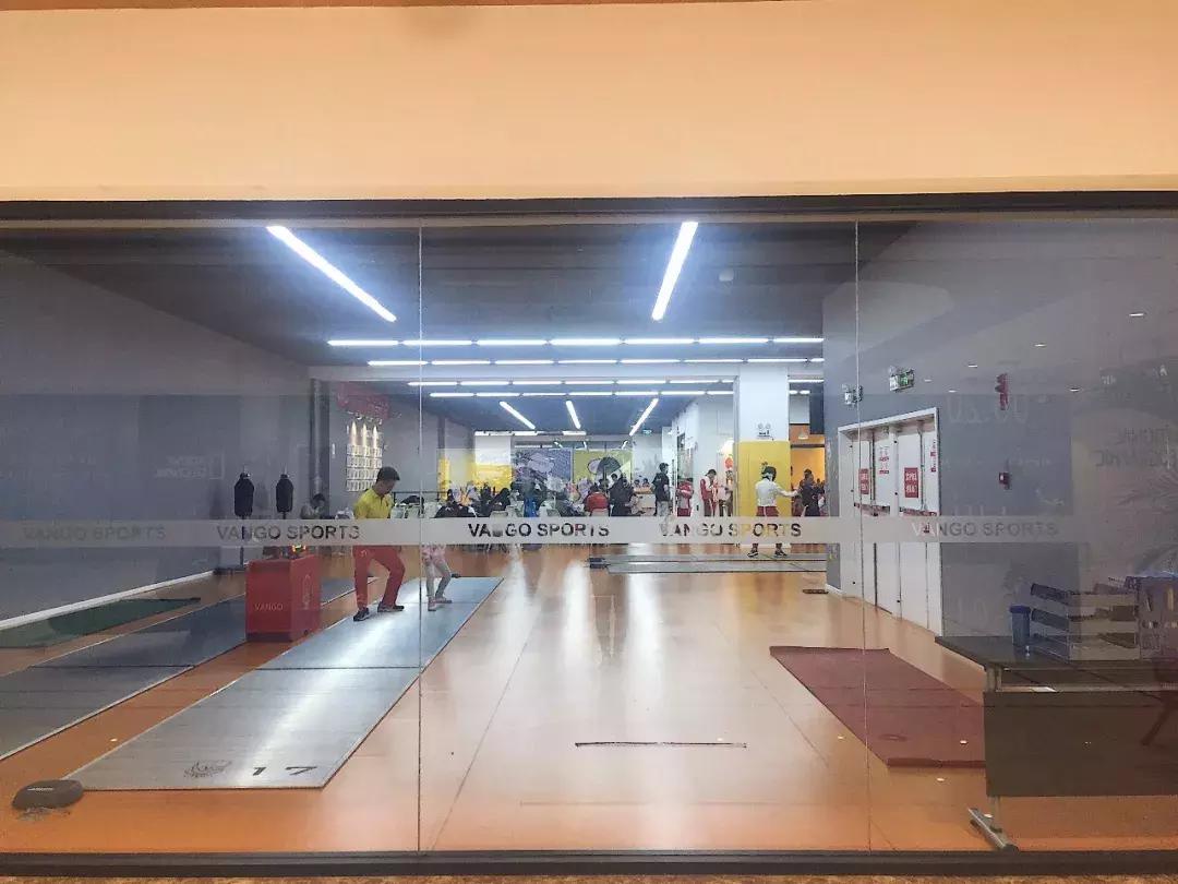 一线测评｜梦想孩子能够仗“剑”走天涯万国体育击剑运动实测