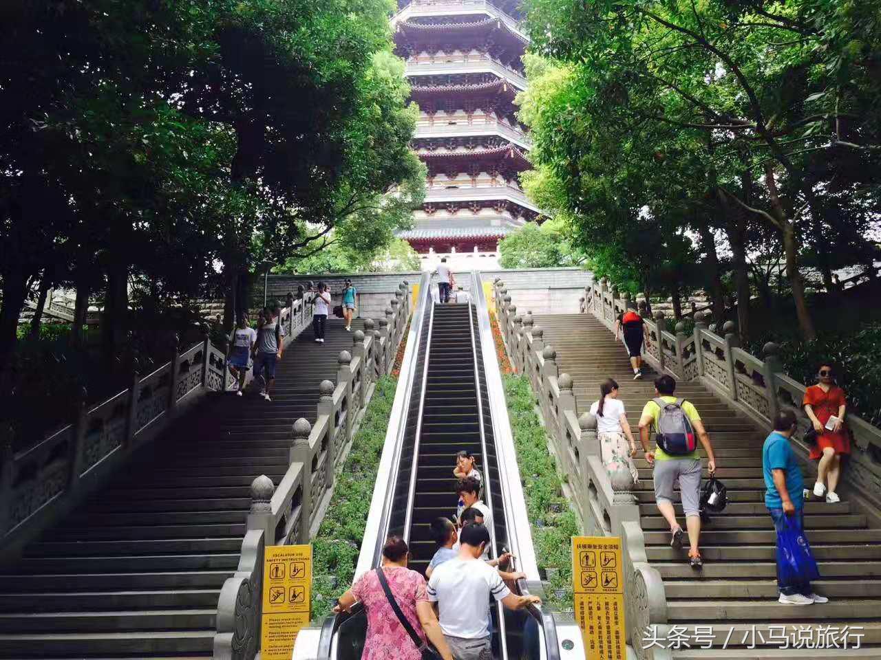 杭州十景雷峰塔,杭州西湖十景灵隐寺雷峰塔