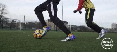 阿德里亚诺残暴过人,阿德里亚诺转身