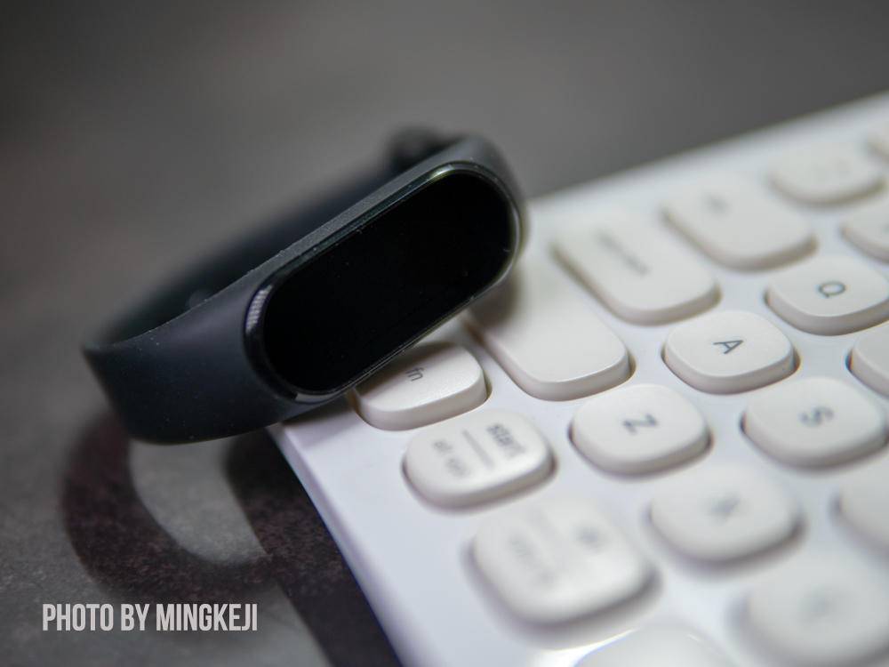 黑加手环对比,黑加手环和小米手环