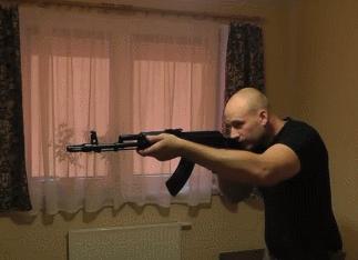 看起来很炫酷的盘玩手法,超级炫酷的换弹方式