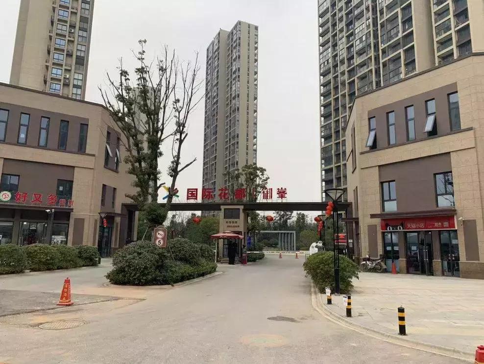 10000人抢房,千人抢二手房还便宜吗