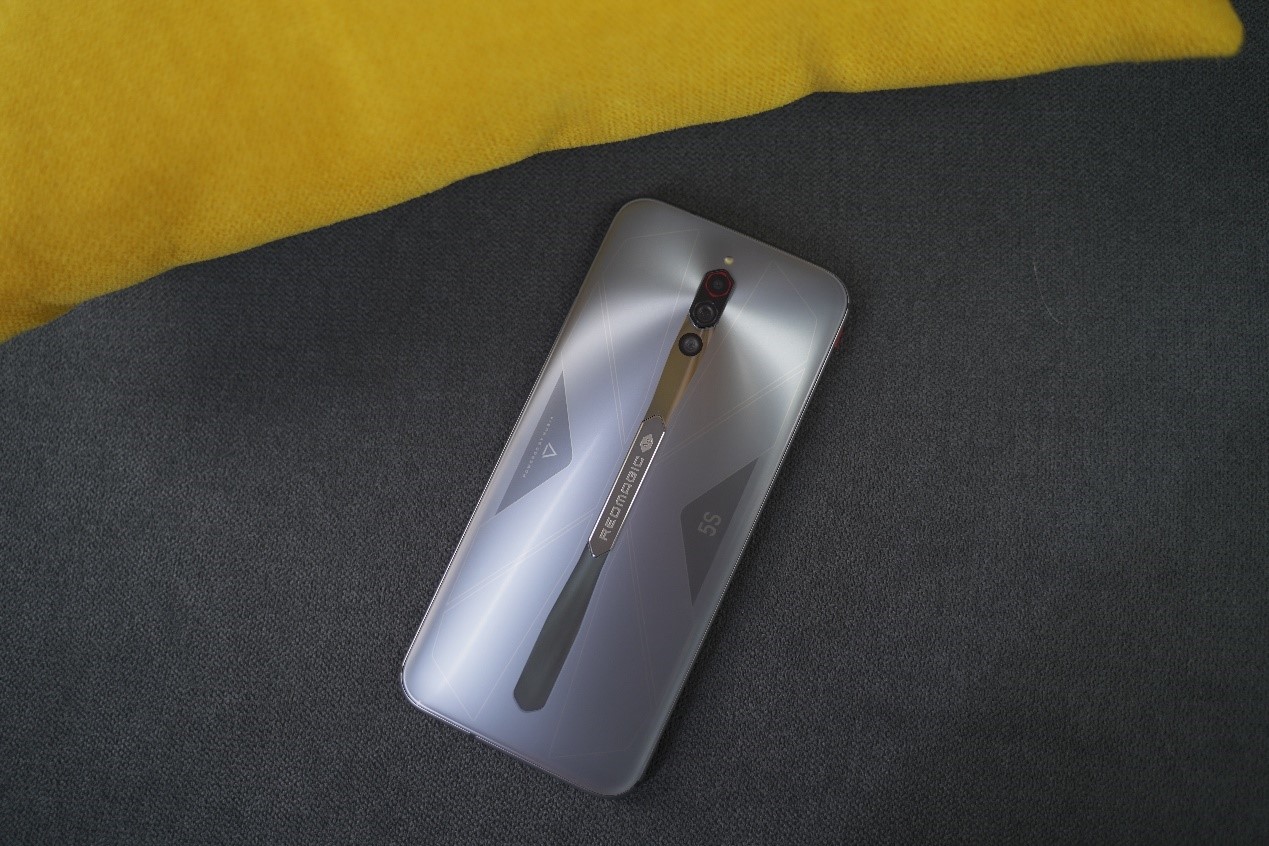 红魔5s为什么比6贵,红魔5s优缺点全面测评